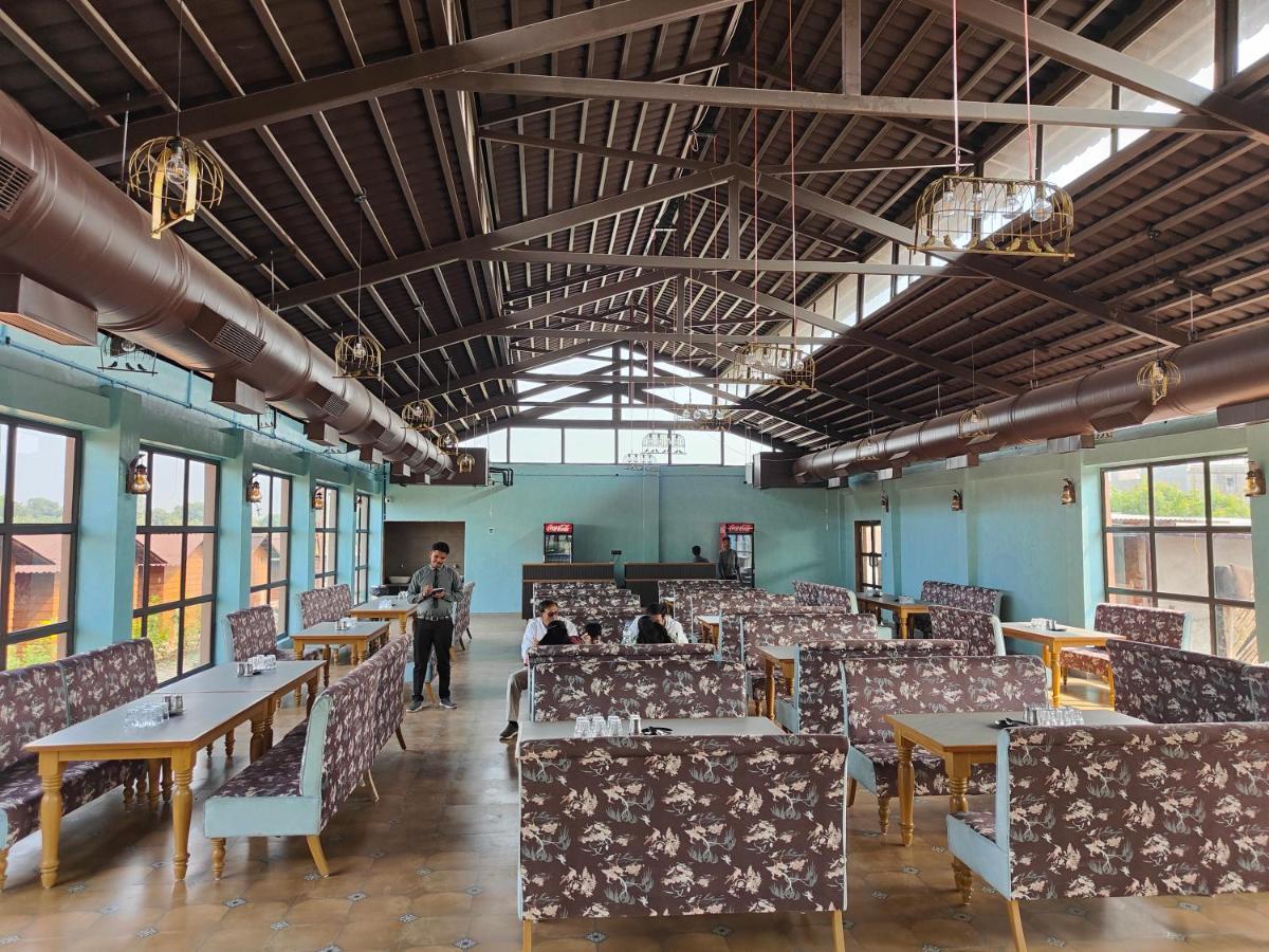 Nirvana Resort And Restaurant Garudeshwar Exterior foto